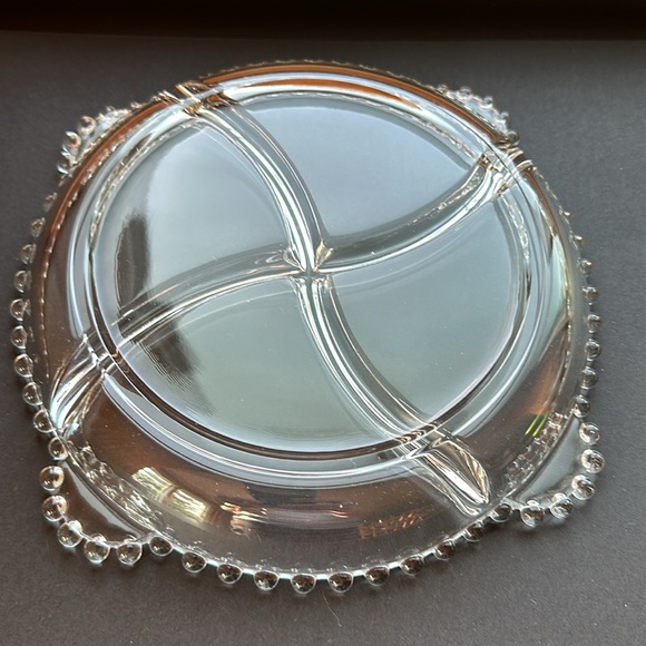VTG Candlewick 4 Section Divided Beaded Clear Glass Serving Dish With Handles - Picture 2 of 3